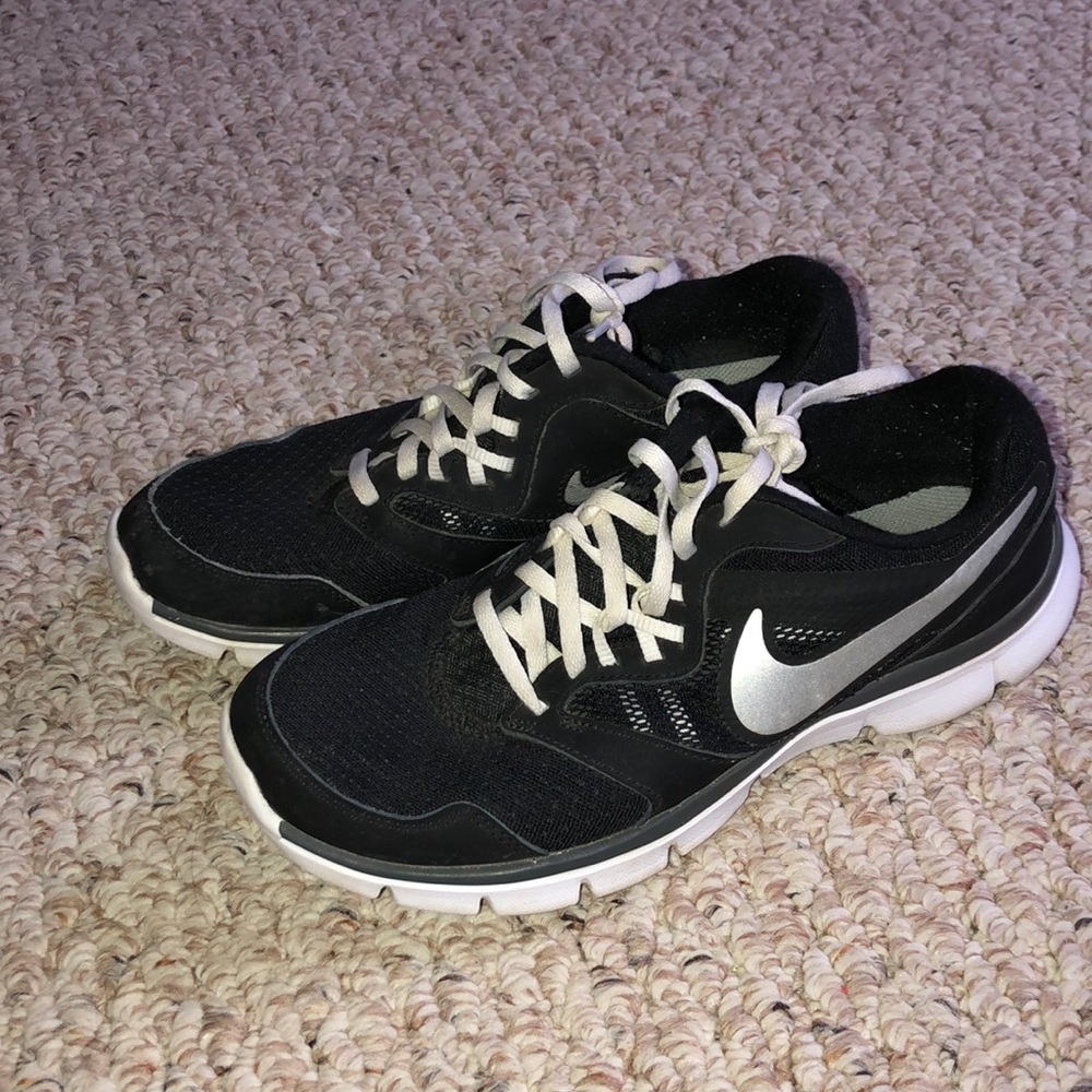 Nike Flex Experience RN3 (ONLY WORN A FEW TIMES)
